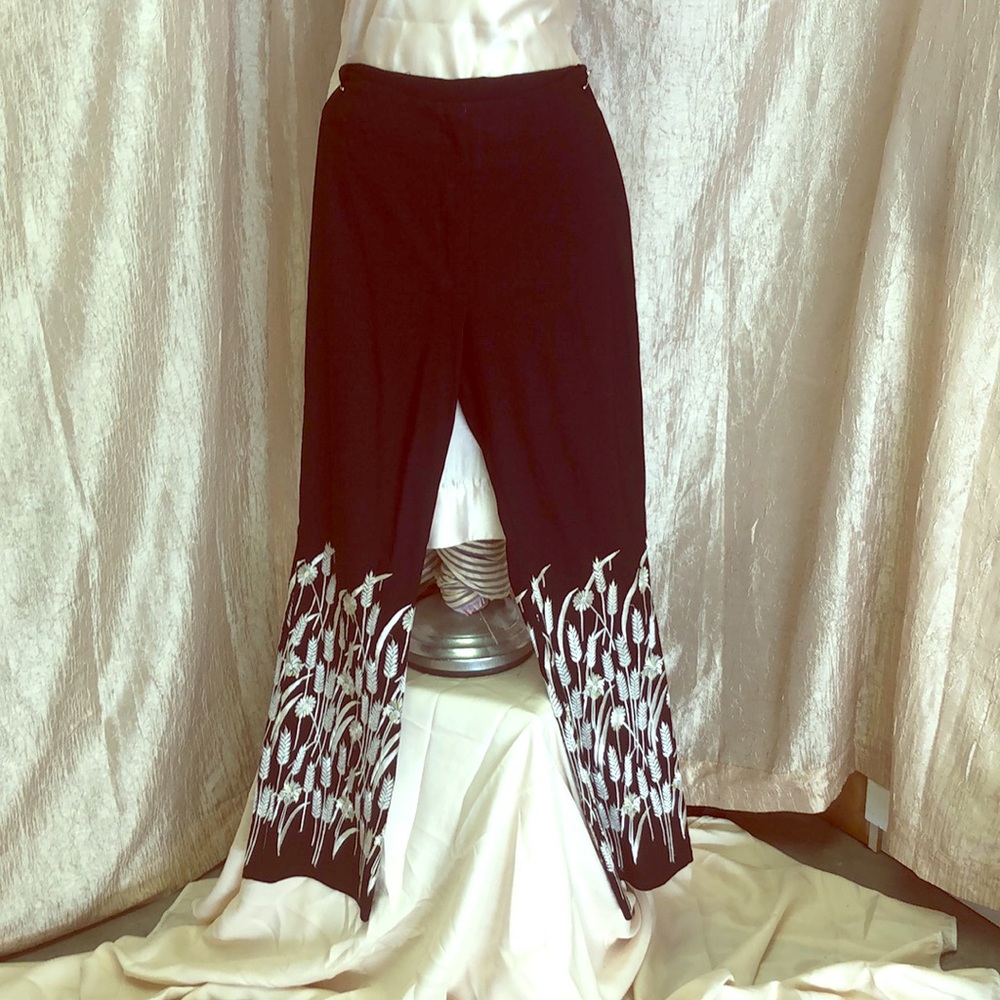 Privilege - Paris Boutique- couture black with embroidered pants